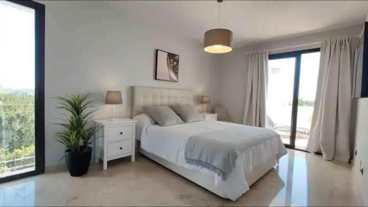 Apartament Urb Jardines De Sotogrande Duplex, 120 M2 Zewnętrze zdjęcie